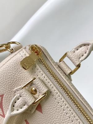 wholesale quality louis vuitton m81913 milk white