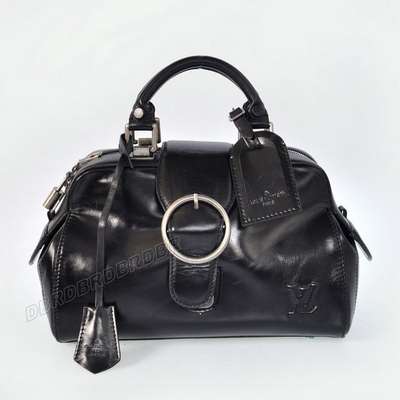 Louis Vuitton M91113 black