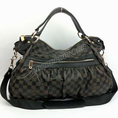 Louis Vuitton M95523 black