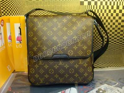 Louis Vuitton M56715