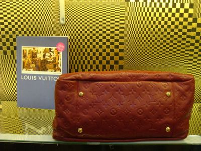 Louis Vuitton M40250 Red