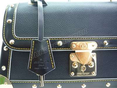 discount louis vuitton handbags suhali leather m91820 black wholesale