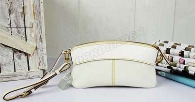 Louis Vuitton M95628 white