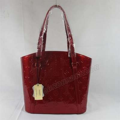 Louis Vuitton M91743 red