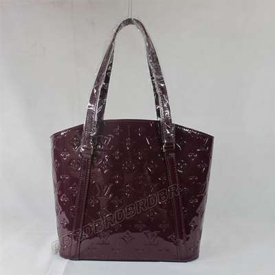 Louis Vuitton M91743 purple